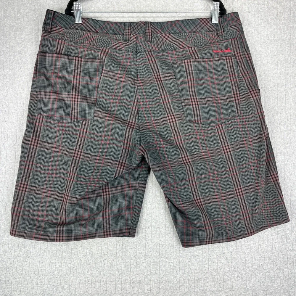 Travis Mathew Golf Shorts Mens 38 Grey Red Plaid Glen Check Performance Stretch